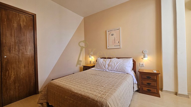 Prime Location! 3 Bedroom Flat by Copacabana Beach