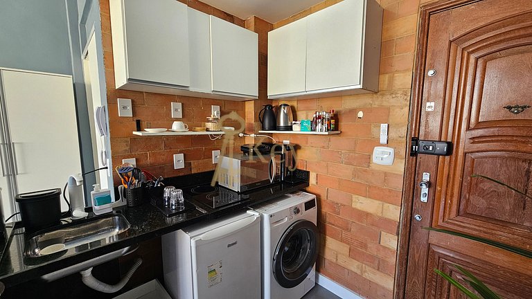 Studio w/ AC | Blue & Quiet 5 min Beach