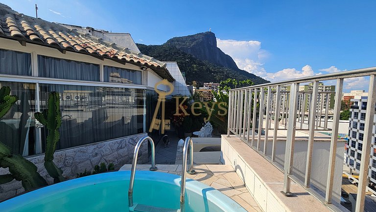 Piscina com Vista - Quarto em Cobertura Duplex