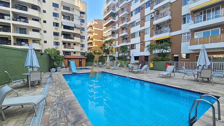 Piscina com Vista - Quarto em Cobertura Duplex