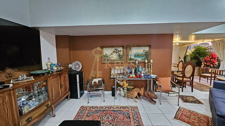 Pool with a View – Room in a Duplex Penthouse