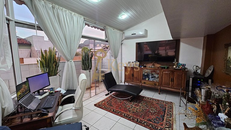 Piscina com Vista - Quarto em Cobertura Duplex