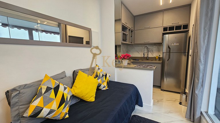 Loft Estiloso com Varanda | Copacabana