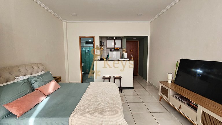 Quiet Studio Copacabana w/ AC | 5min to Beach