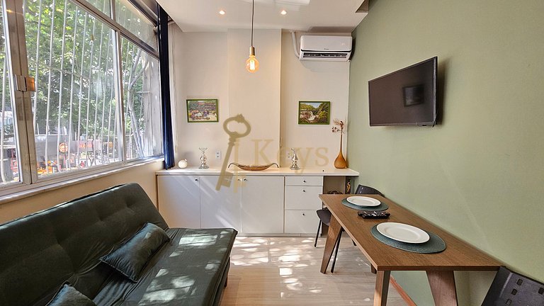 Studio Green w/ AC | 5 min to Copacabana Beach