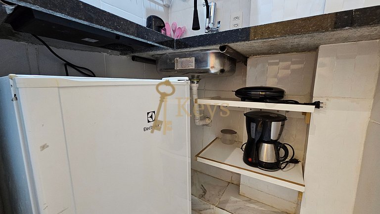 Studio w/ AC | 5 min to Copacabana Beach