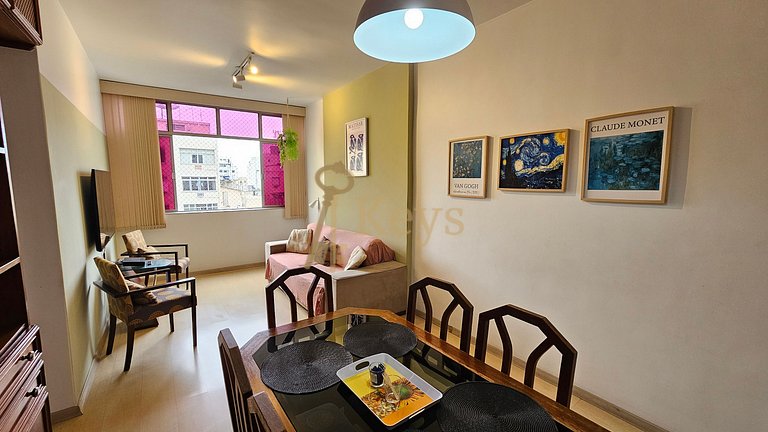 Prime Location! 3 Bedroom Flat by Copacabana Beach