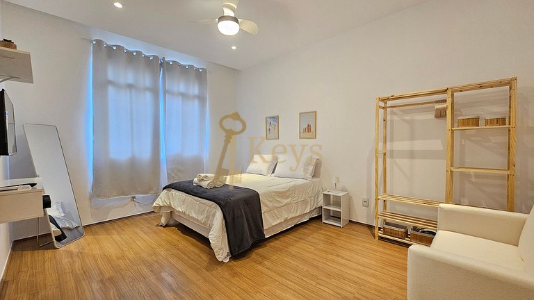 Beach Breeze Studio 5 Mins from Copacabana Beach