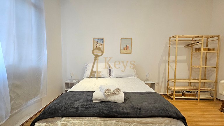 Beach Breeze Studio 5 Mins from Copacabana Beach