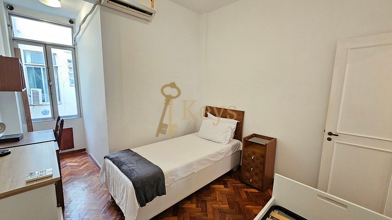 Modern 2BR w/ AC | 5 min to Leblon Beach