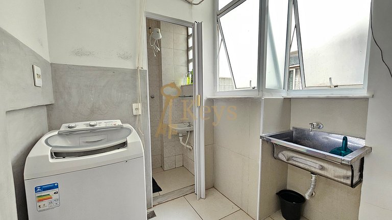 Modern 2BR w/ AC | 5 min to Leblon Beach