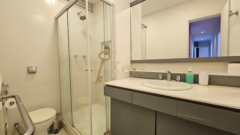 Modern 3 Bedroom Apartment in the Heart of Ipanema