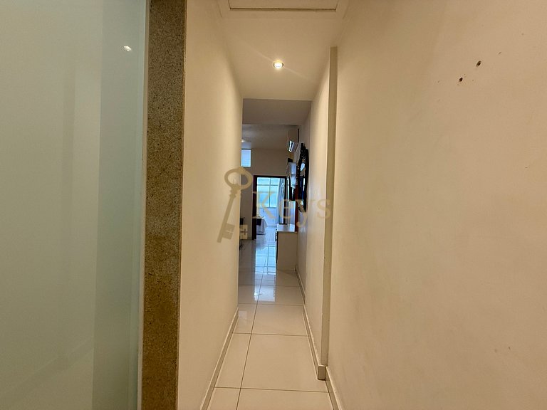 Modern Design Studio 5 minutes from the Beach