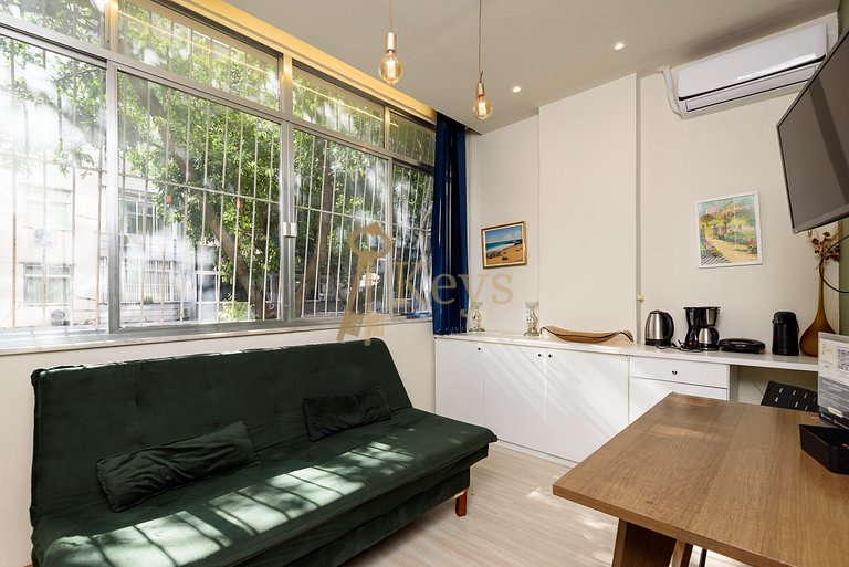 Studio Green Copacabana w/ AC | 5 min to Beach