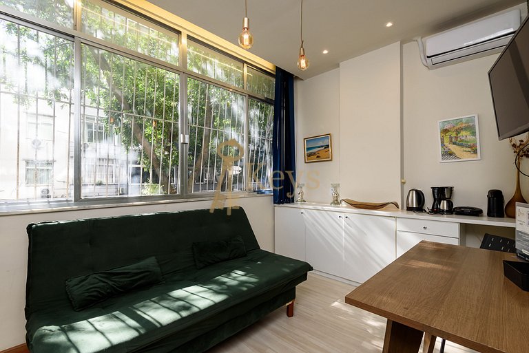 Studio Green Copacabana w/ AC | 5 min to Beach