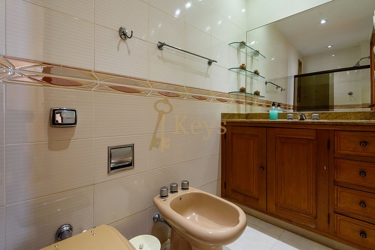 Spacious 3 BDR | Comfort 10 min from Copa Beach