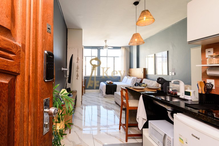 Studio Azul e Silencioso c/ Ar | 5 min Praia