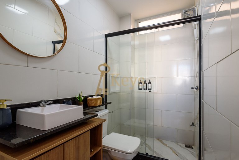 Studio Azul e Silencioso c/ Ar | 5 min Praia
