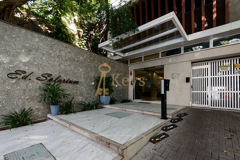 Ipanema 3BR w/ AC | Spacious & Modern
