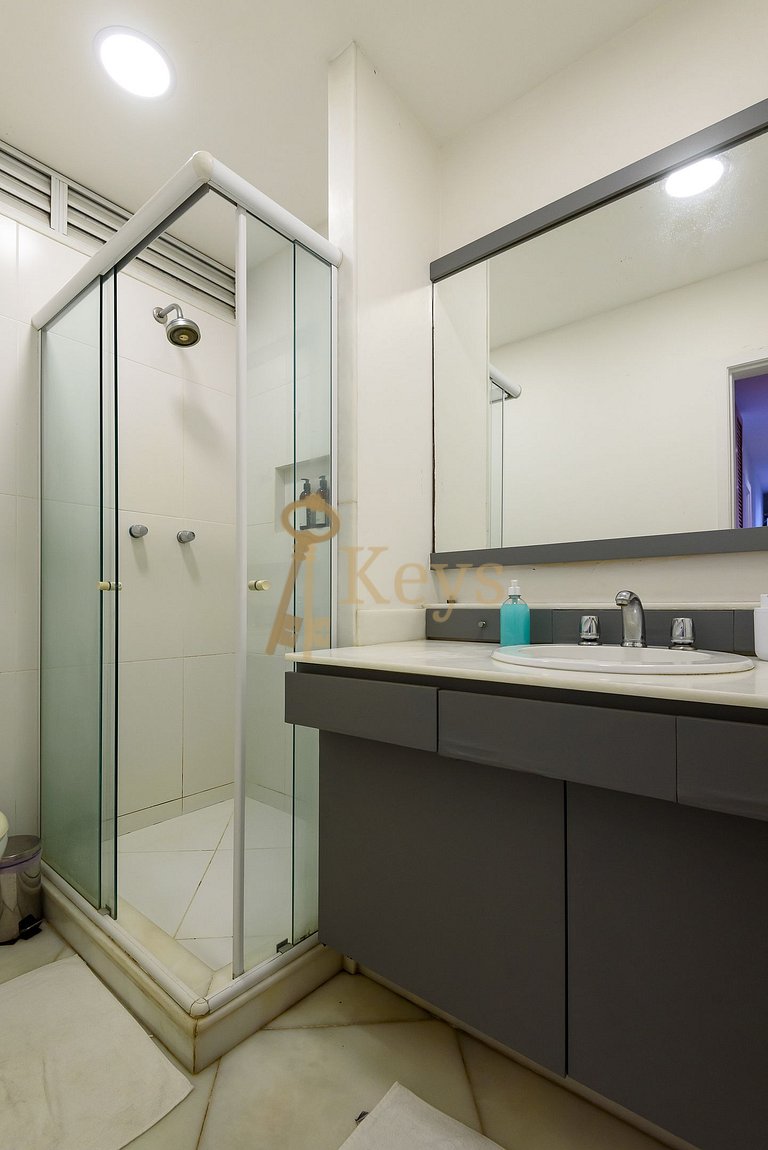 Ipanema 3BR w/ AC | Spacious & Modern