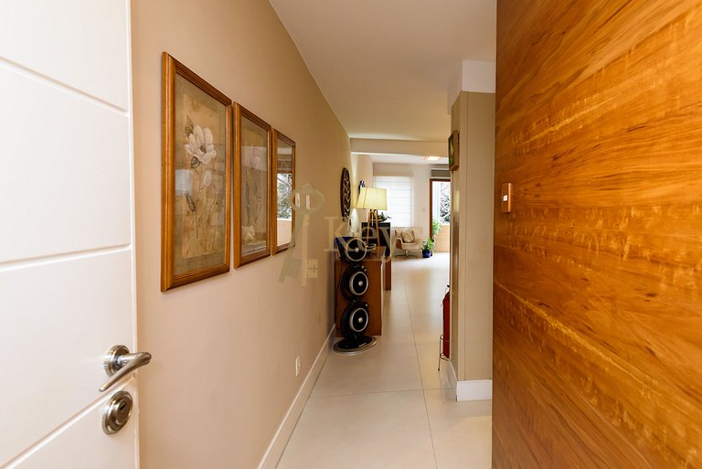 Leblon Premium | 2BR, Balcony, 5min to the Beach