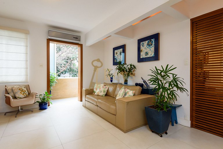 Leblon Premium | 2BR, Balcony, 5min to the Beach
