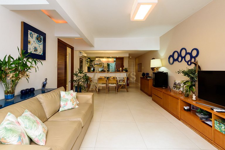 Leblon Premium | 2BR, Balcony, 5min to the Beach