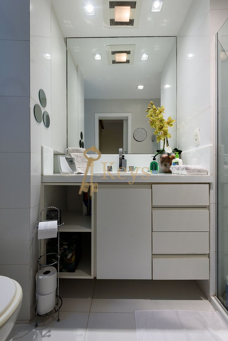 Leblon Premium | 2BR, Balcony, 5min to the Beach