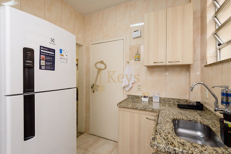 Modern & Spacious 2 BDR | 5 Mins Copacabana Beach