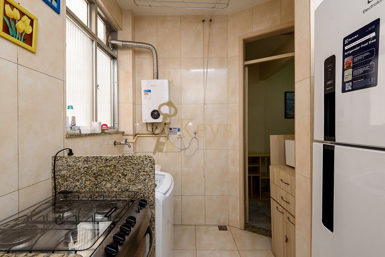 Modern & Spacious 2 BDR | 5 Mins Copacabana Beach