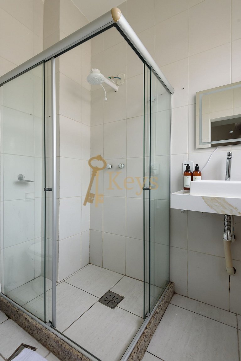 Cozy Studio | One Block from Copacabana Beach