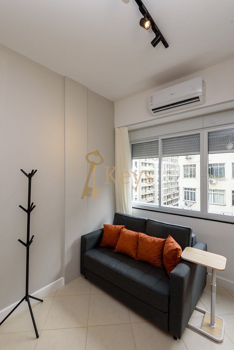 Copacabana Ocean w/ AC 5 min from the Beach