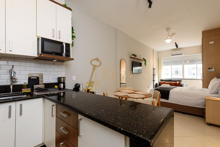 Copacabana Ocean w/ AC 5 min from the Beach