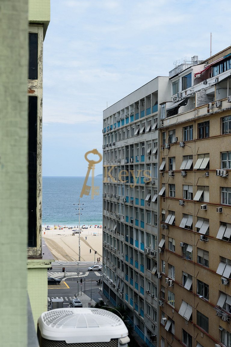 Copacabana Ocean w/ AC 5 min from the Beach