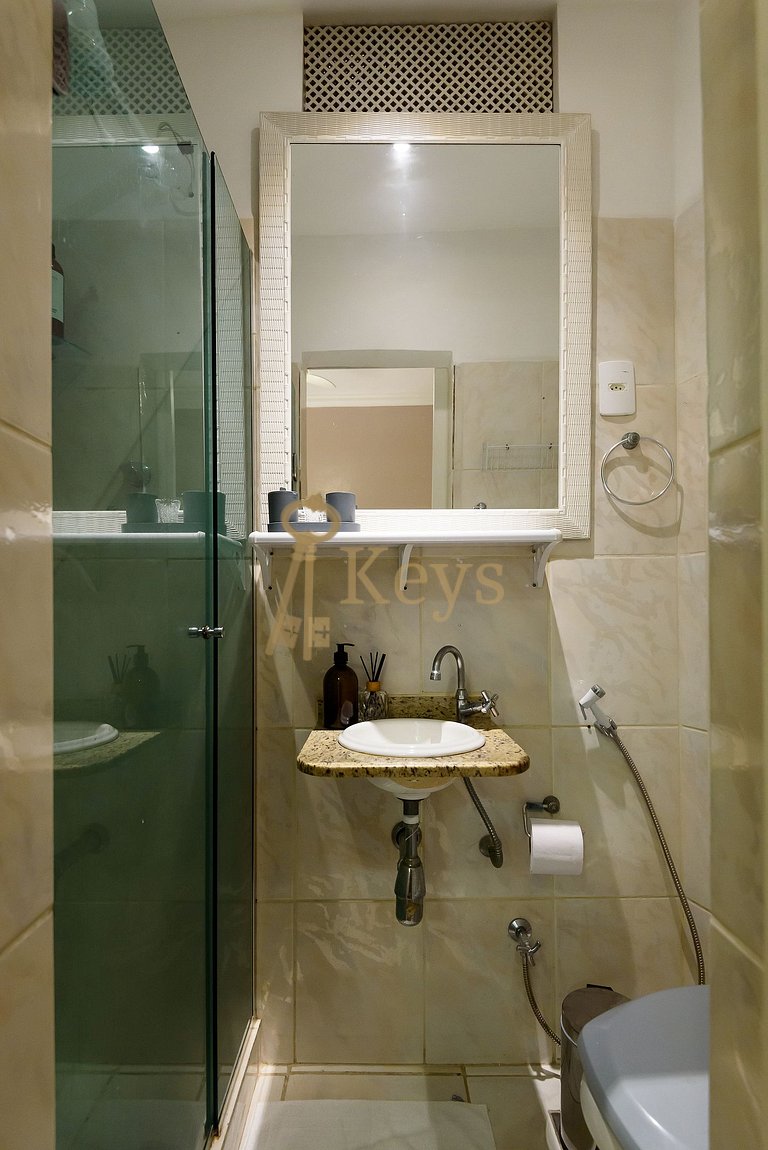 Copacabana 2BR One Block from the Beach
