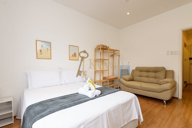 Studio Brisa Copacabana 10 min from the Beach