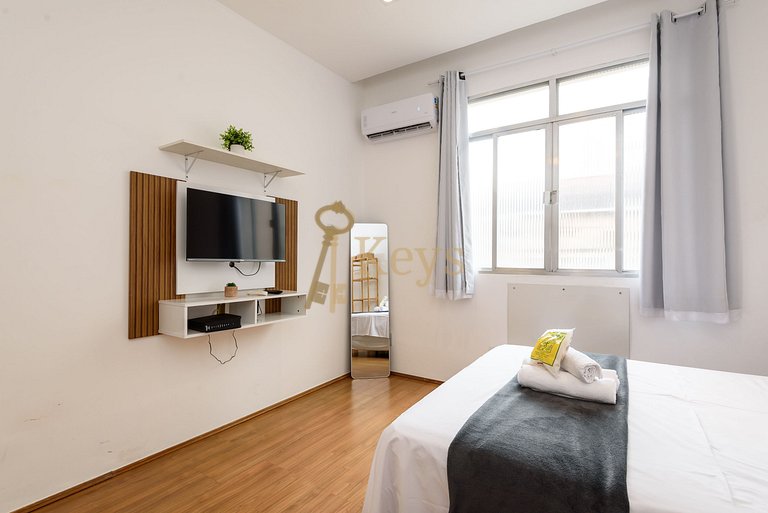 Studio Brisa Copacabana 10 min from the Beach