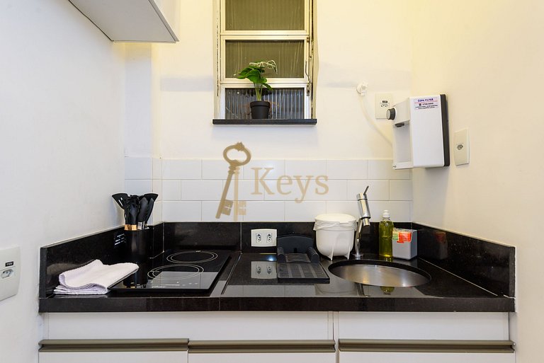 Studio Brisa Copacabana 10 min from the Beach