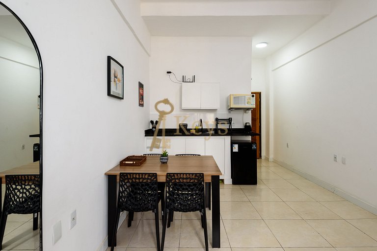 Modern Studio in Downtown Rio with AC