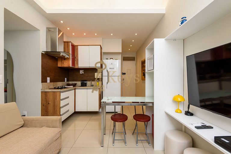 Studio Brisa de Copacabana 10 mins from the Beach